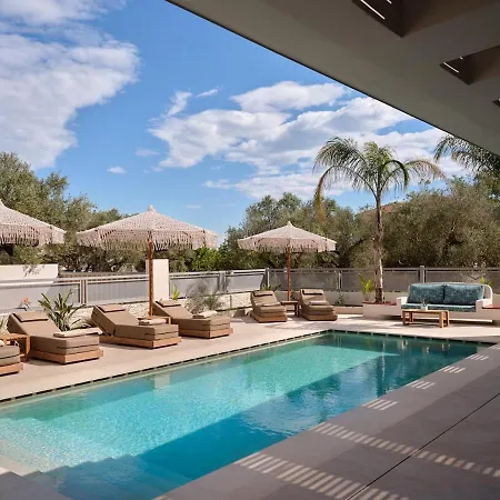 D&a, A Private Sanctuary With Heated Pool By Mindyourvilla Vanato