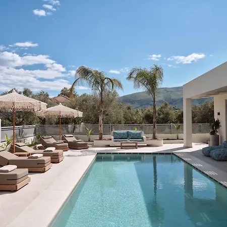 D&a, A Private Sanctuary With Heated Pool By Mindyourvilla