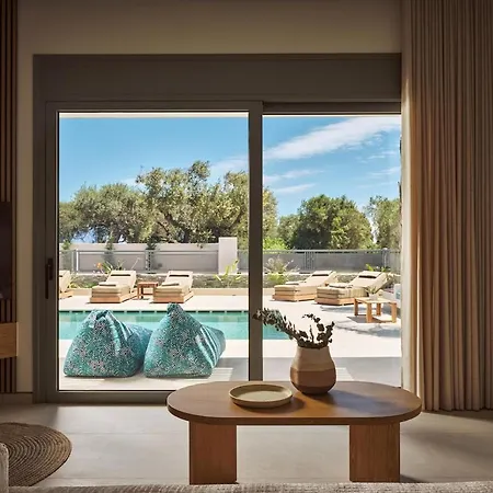 Villa D&a, A Private Sanctuary With Heated Pool By Mindyourvilla Vanato