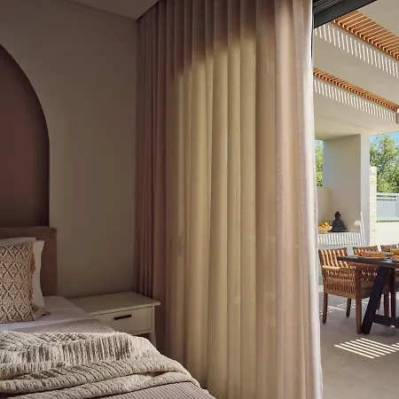 D&a, A Private Sanctuary With Heated Pool By Mindyourvilla Vanato