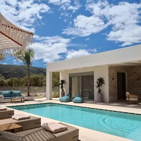 D&a, A Private Sanctuary With Heated Pool By Mindyourvilla Villa