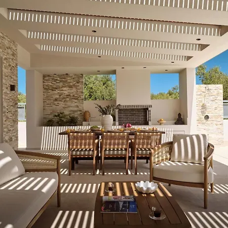 Villa D&a, A Private Sanctuary With Heated Pool By Mindyourvilla