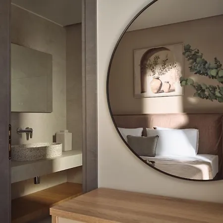D&a, A Private Sanctuary With Heated Pool By Mindyourvilla Vanato